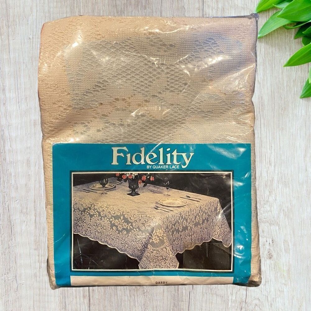 Vintage Tablecloth QUAKER LACE DARBY NATURAL OBLONG 60x 80 NIP